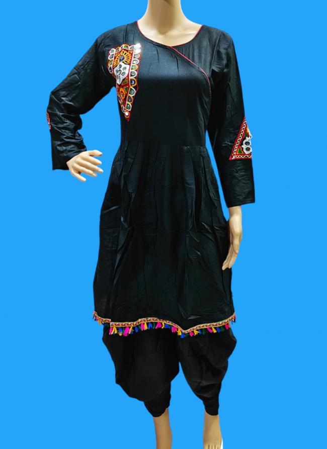 Rayon Black Navratri Wear Gamthi Work Readymade Kurti With Dhoti